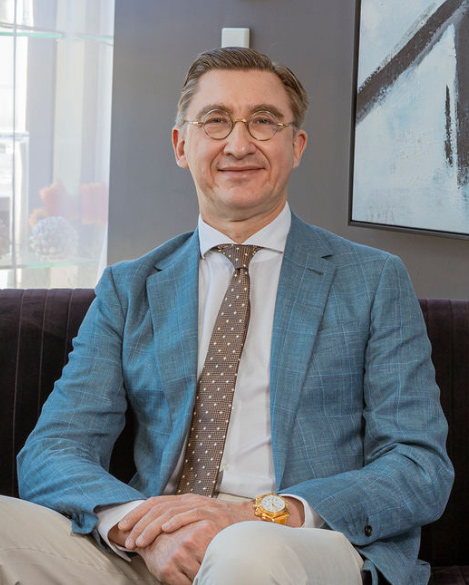 Dr Alex Kubitskiy